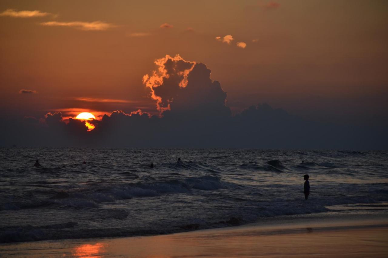 Oyo 490 Shangrela Beach Resort Ambalangoda  Luaran gambar